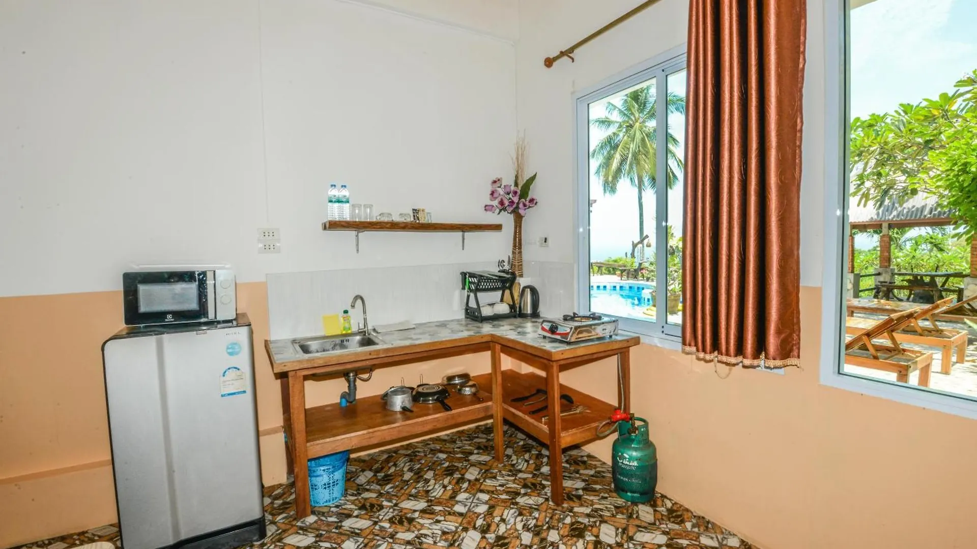 Sairee View Resort 코타오