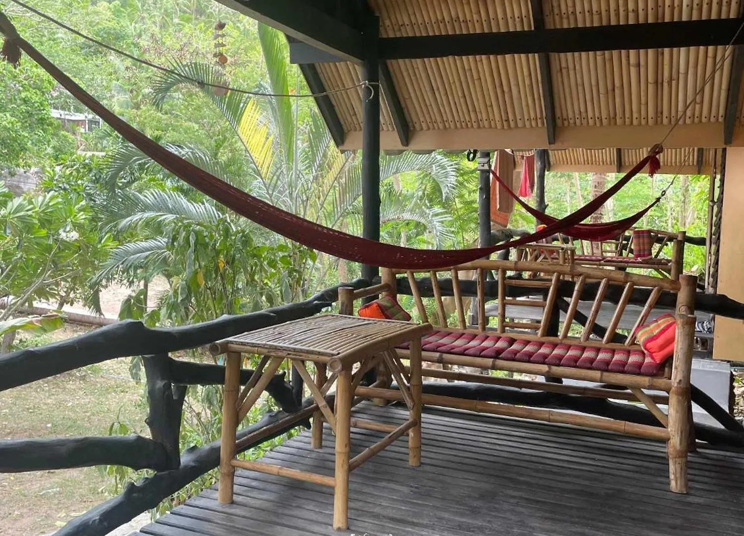 ***  Sairee View Resort Koh Tao Thailand