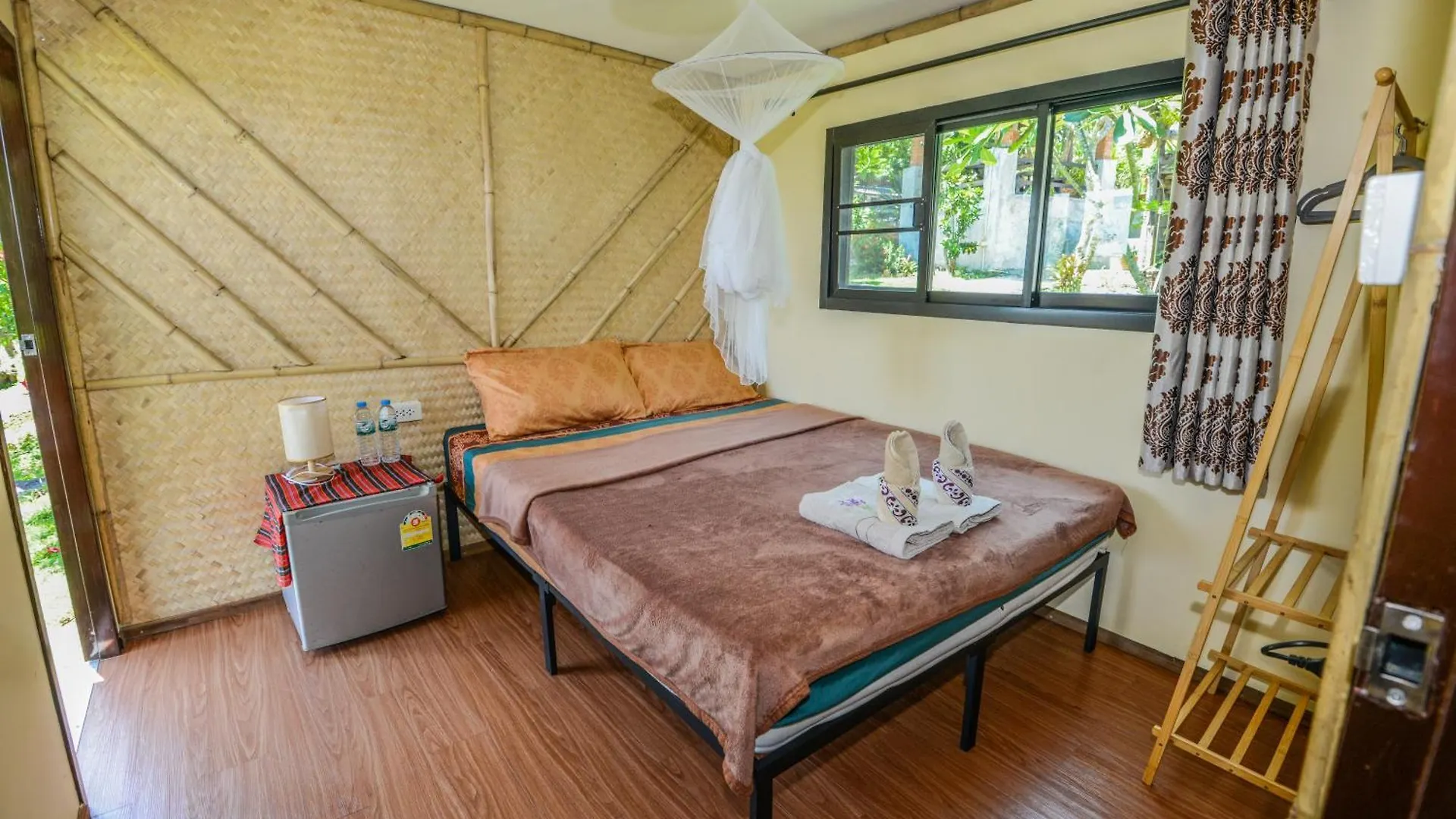 ***  Sairee View Resort Ko Tao Thailand